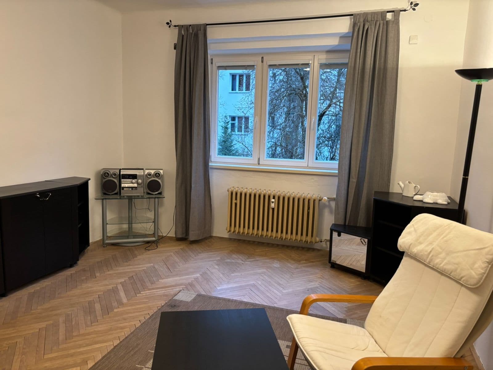 Prenájom bytu 2-izbový 74 m², Hartigova, Praha, Praha Prenájom bytu 2-izbový 74 m², Hartigova, Praha, Praha
