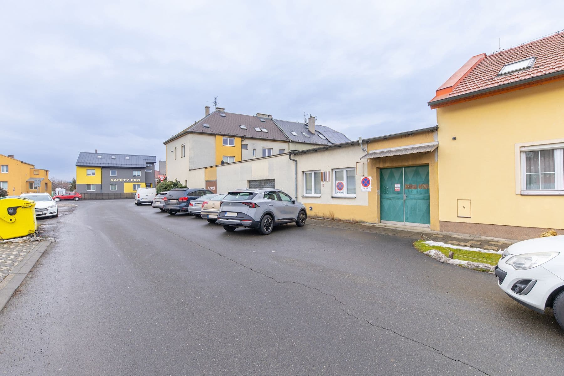 Predaj kancelárie 77 m², Přerovská, Olomouc, Olomoucký kraj Predaj kancelárie 77 m², Přerovská, Olomouc, Olomoucký kraj