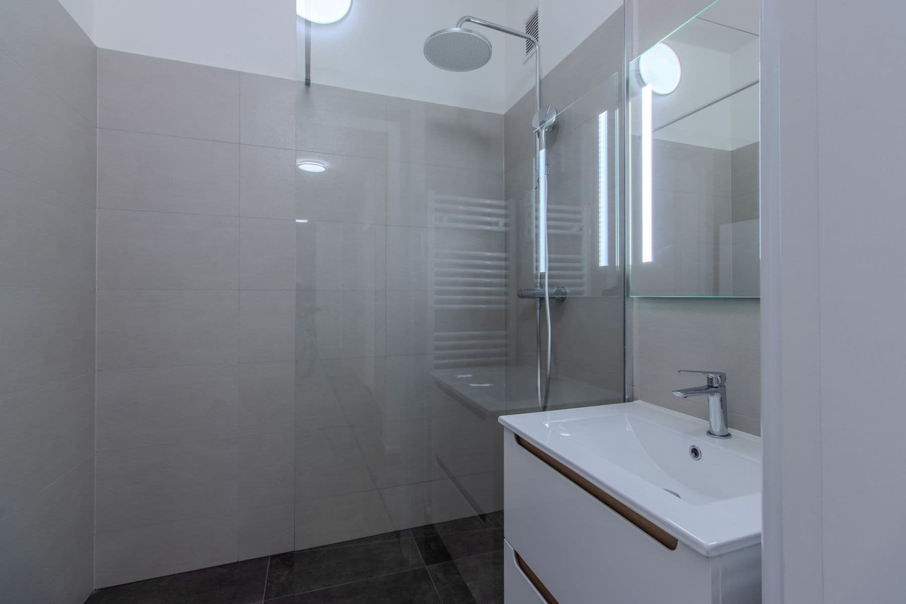 Prenájom bytu 2-izbový 68 m², Herálecká IV, Praha, Praha Prenájom bytu 2-izbový 68 m², Herálecká IV, Praha, Praha