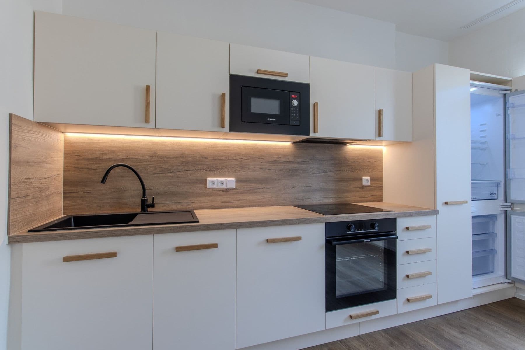 Prenájom bytu 2-izbový 68 m², Herálecká IV, Praha, Praha Prenájom bytu 2-izbový 68 m², Herálecká IV, Praha, Praha