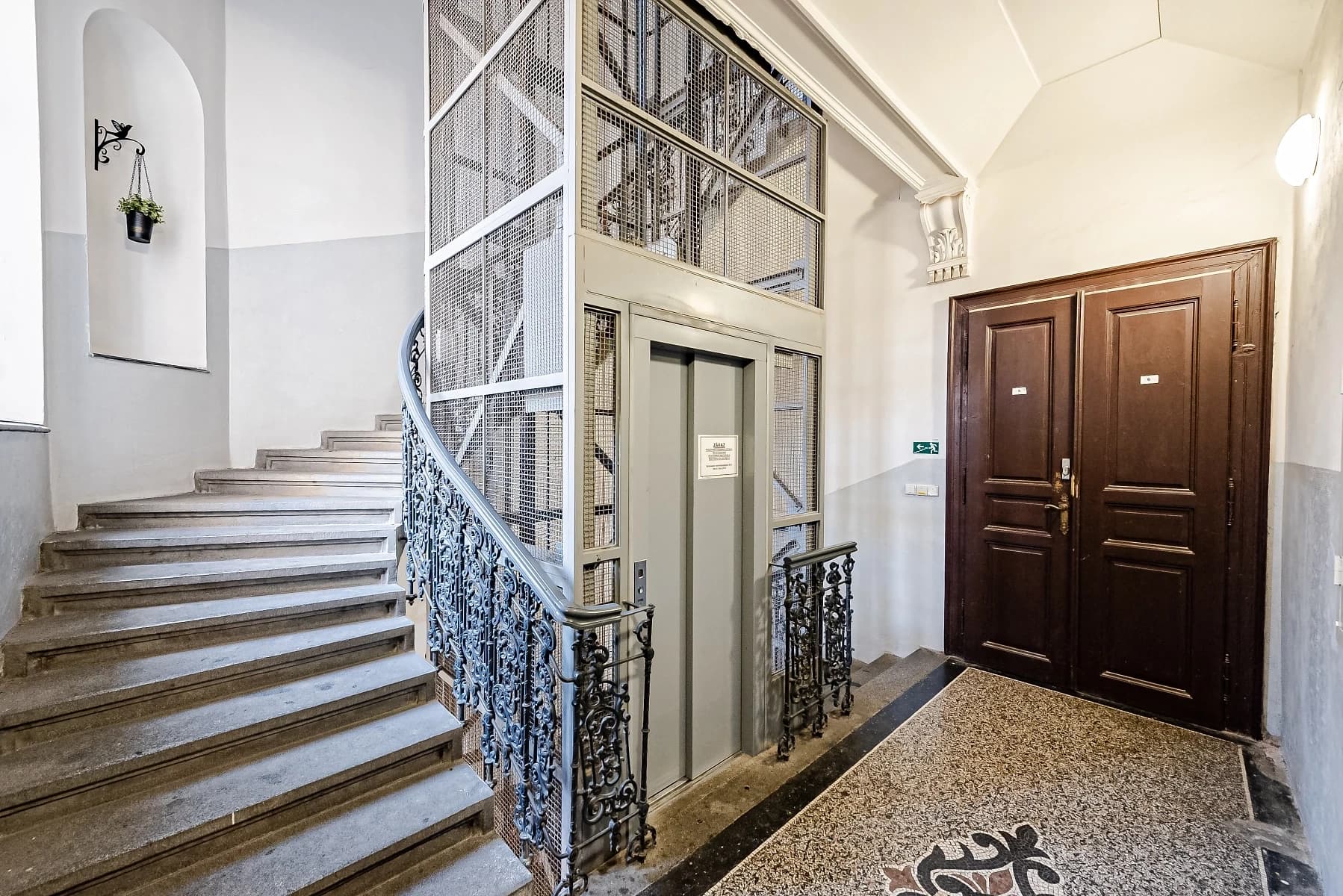 Prenájom bytu 2-izbový 124 m², Plaská, Praha, Praha Prenájom bytu 2-izbový 124 m², Plaská, Praha, Praha