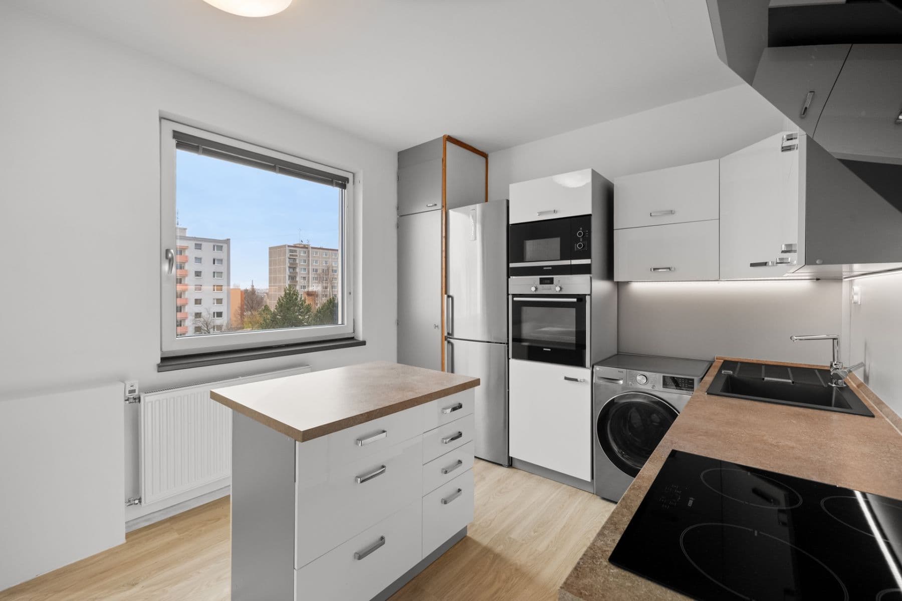 Predaj bytu 4-izbový 78 m², Cyrila Boudy, Slaný, Středočeský kraj Predaj bytu 4-izbový 78 m², Cyrila Boudy, Slaný, Středočeský kraj