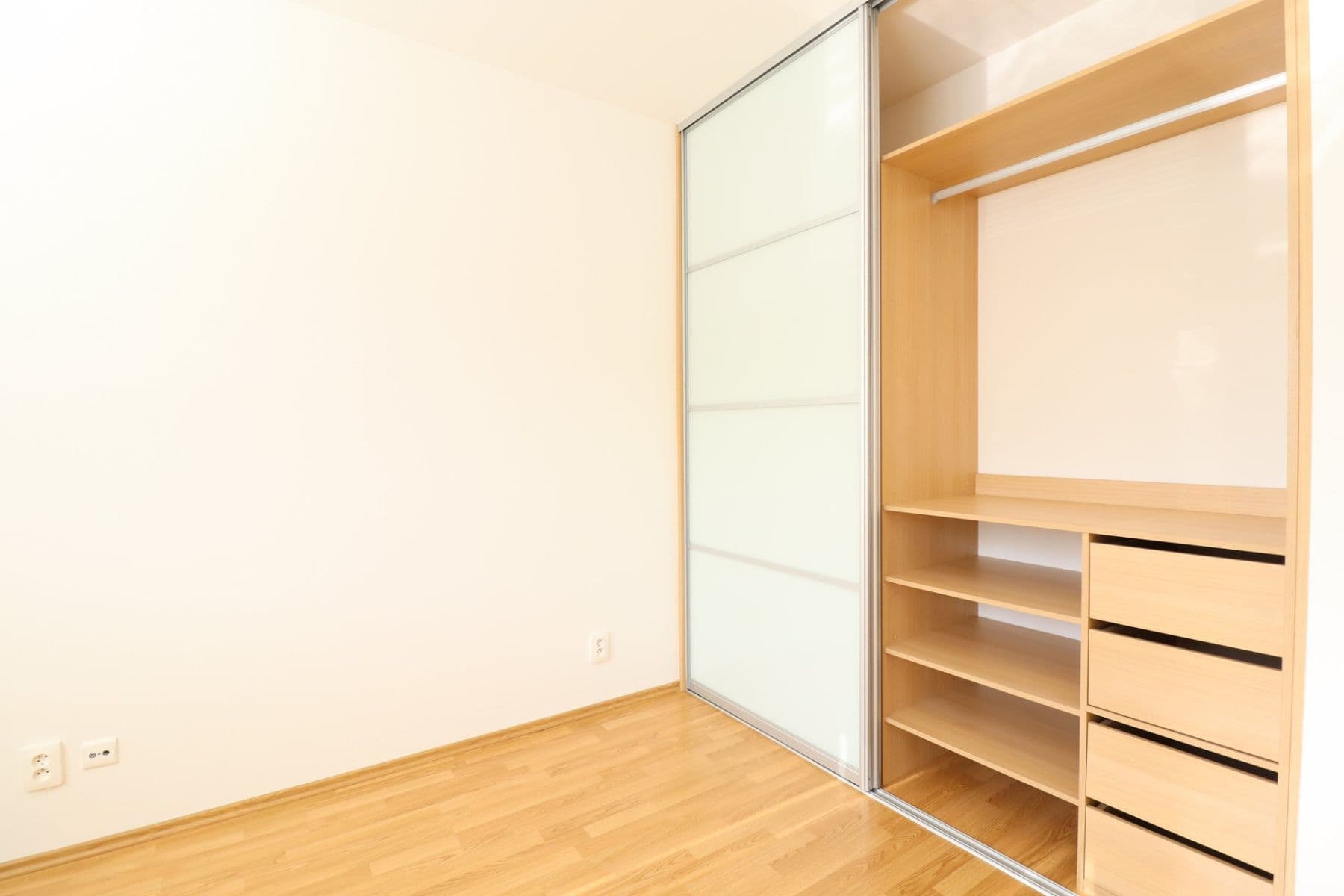 Prenájom bytu 2-izbový 67 m², Přeučilova, Praha, Praha Prenájom bytu 2-izbový 67 m², Přeučilova, Praha, Praha