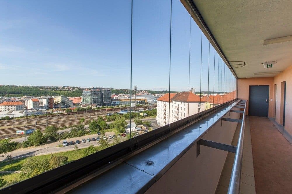 Prenájom bytu 1-izbový 40 m², Skloněná, Praha, Praha Prenájom bytu 1-izbový 40 m², Skloněná, Praha, Praha