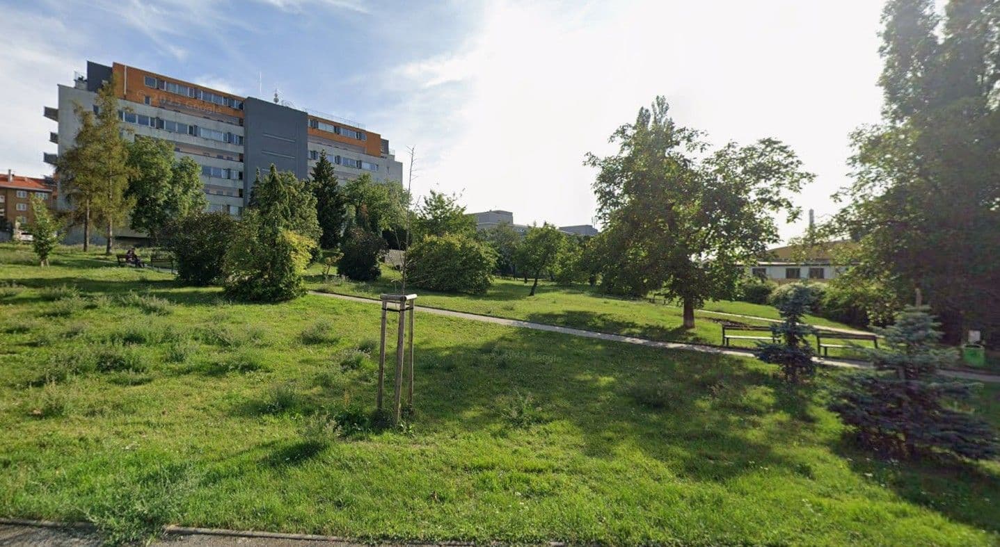 Prenájom bytu 1-izbový 40 m², Skloněná, Praha, Praha Prenájom bytu 1-izbový 40 m², Skloněná, Praha, Praha