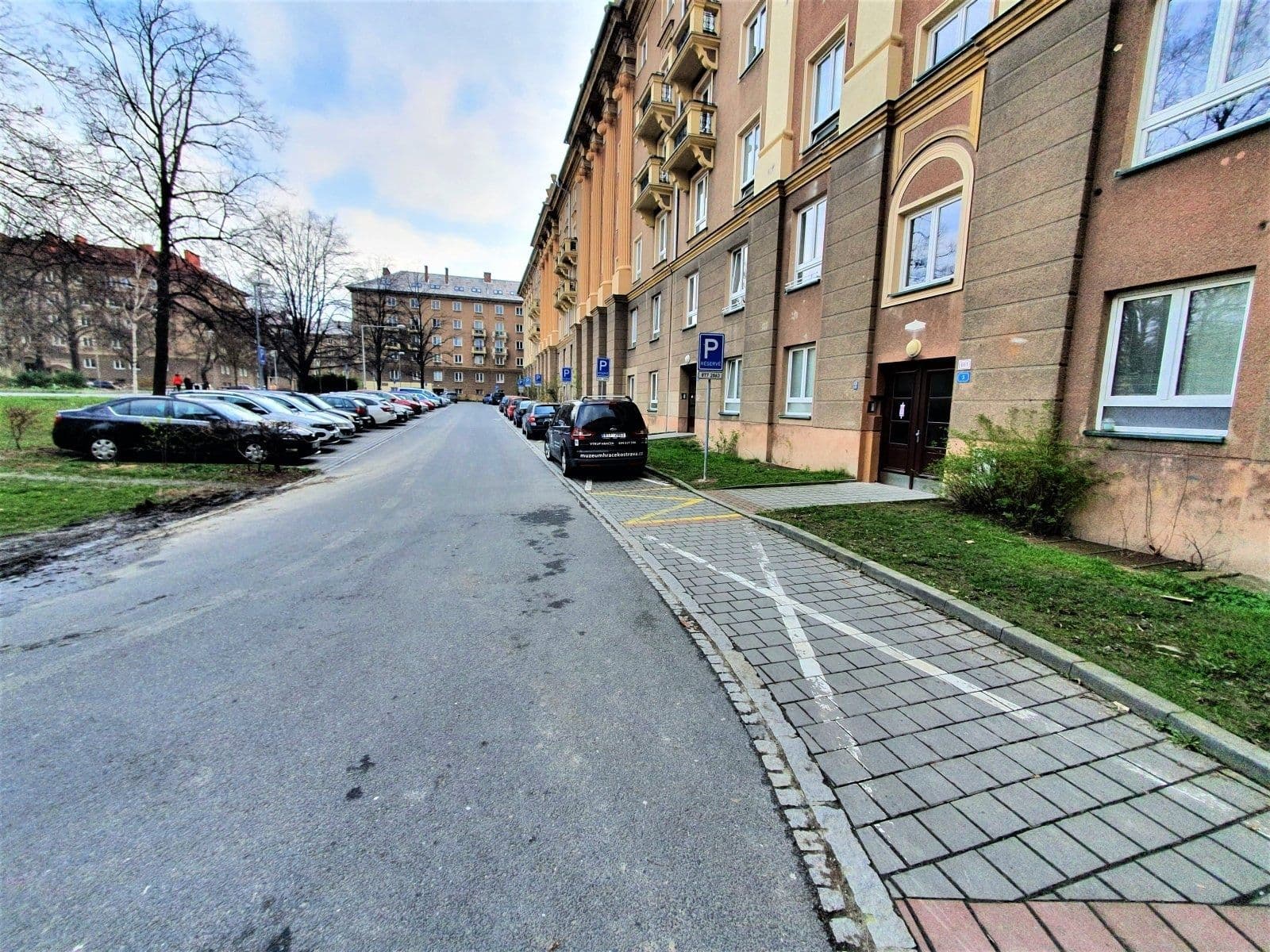 Prenájom bytu 2-izbový 48 m², náměstí Boženy Němcové, Ostrava, Moravskoslezský kraj Prenájom bytu 2-izbový 48 m², náměstí Boženy Němcové, Ostrava, Moravskoslezský kraj