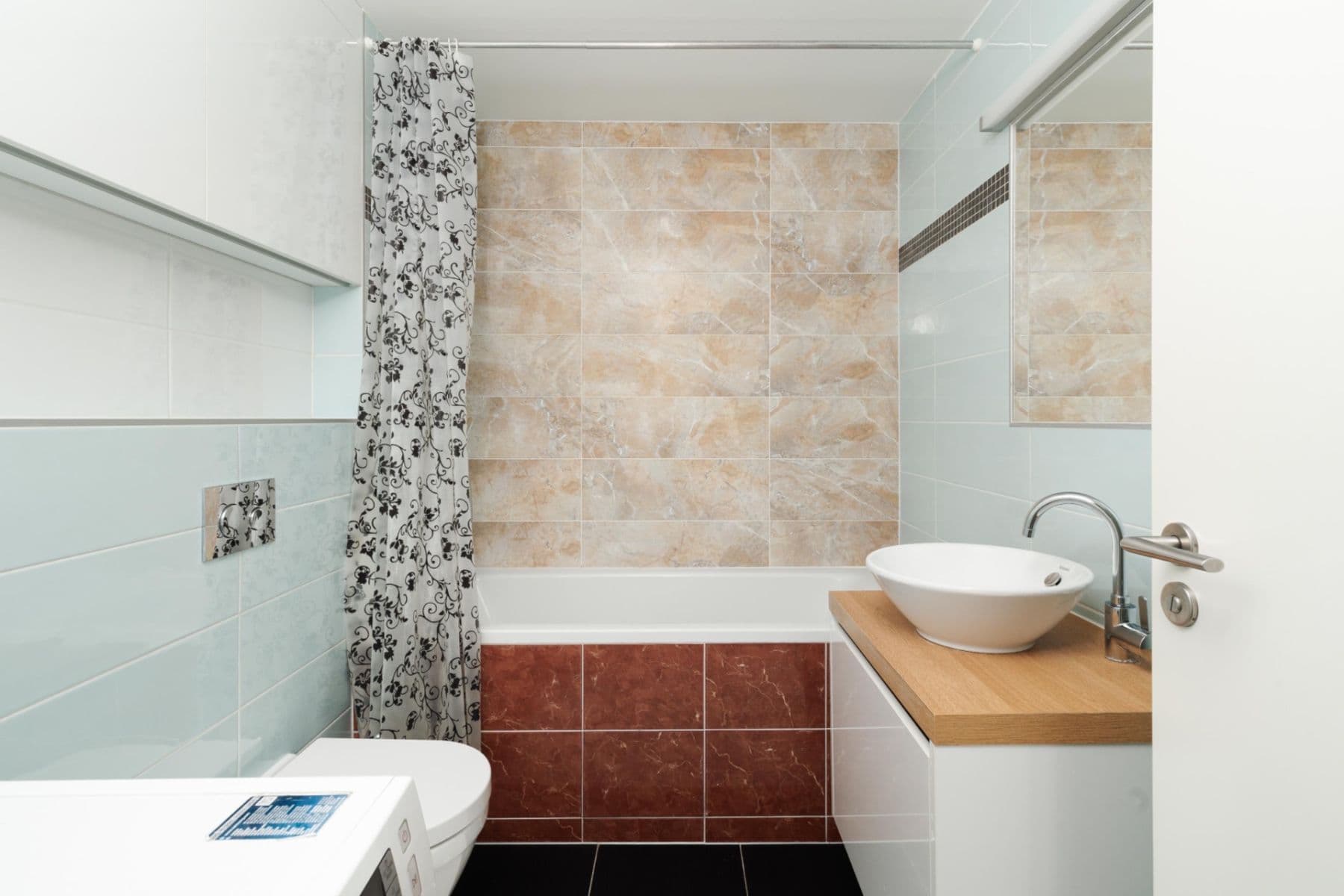 Prenájom bytu 2-izbový 60 m², Šafaříkovy sady, Plzeň, Plzeňský kraj Prenájom bytu 2-izbový 60 m², Šafaříkovy sady, Plzeň, Plzeňský kraj