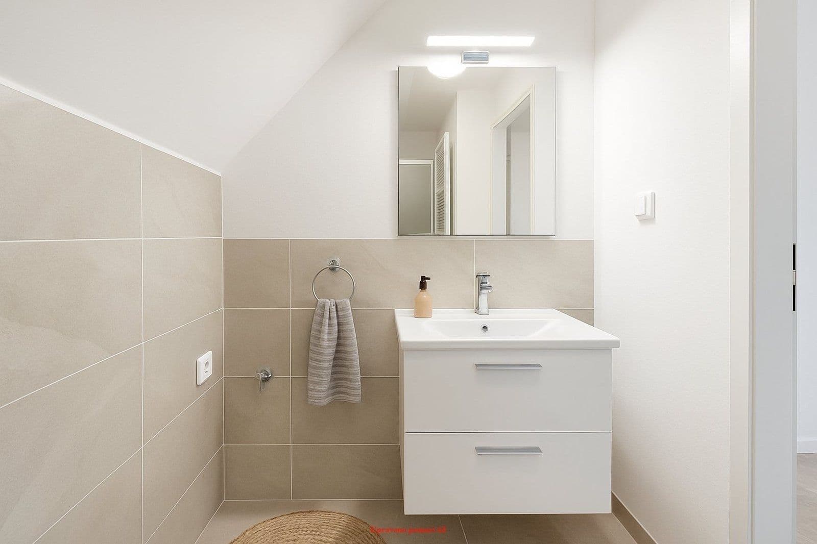 Prenájom bytu 3-izbový 45 m², Slámova, Ostrava, Moravskoslezský kraj Prenájom bytu 3-izbový 45 m², Slámova, Ostrava, Moravskoslezský kraj