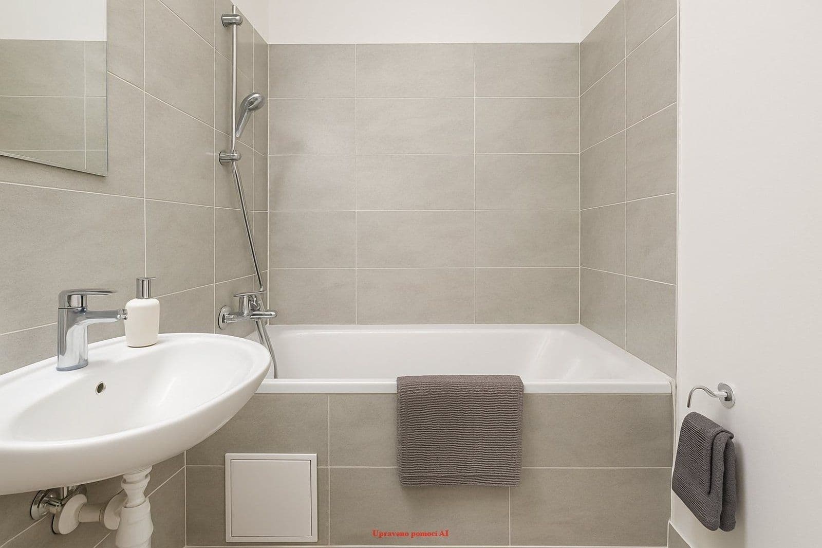 Prenájom bytu 3-izbový 78 m², Lužická, Ostrava, Moravskoslezský kraj Prenájom bytu 3-izbový 78 m², Lužická, Ostrava, Moravskoslezský kraj