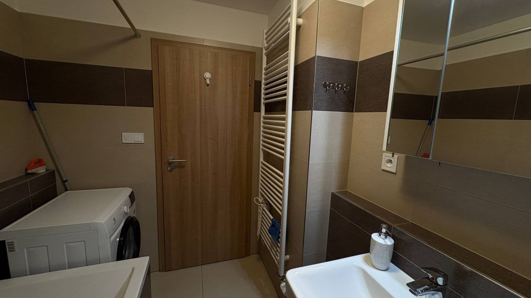 Prenájom bytu 2-izbový 59 m², Zdiměřická, Praha, Praha Prenájom bytu 2-izbový 59 m², Zdiměřická, Praha, Praha