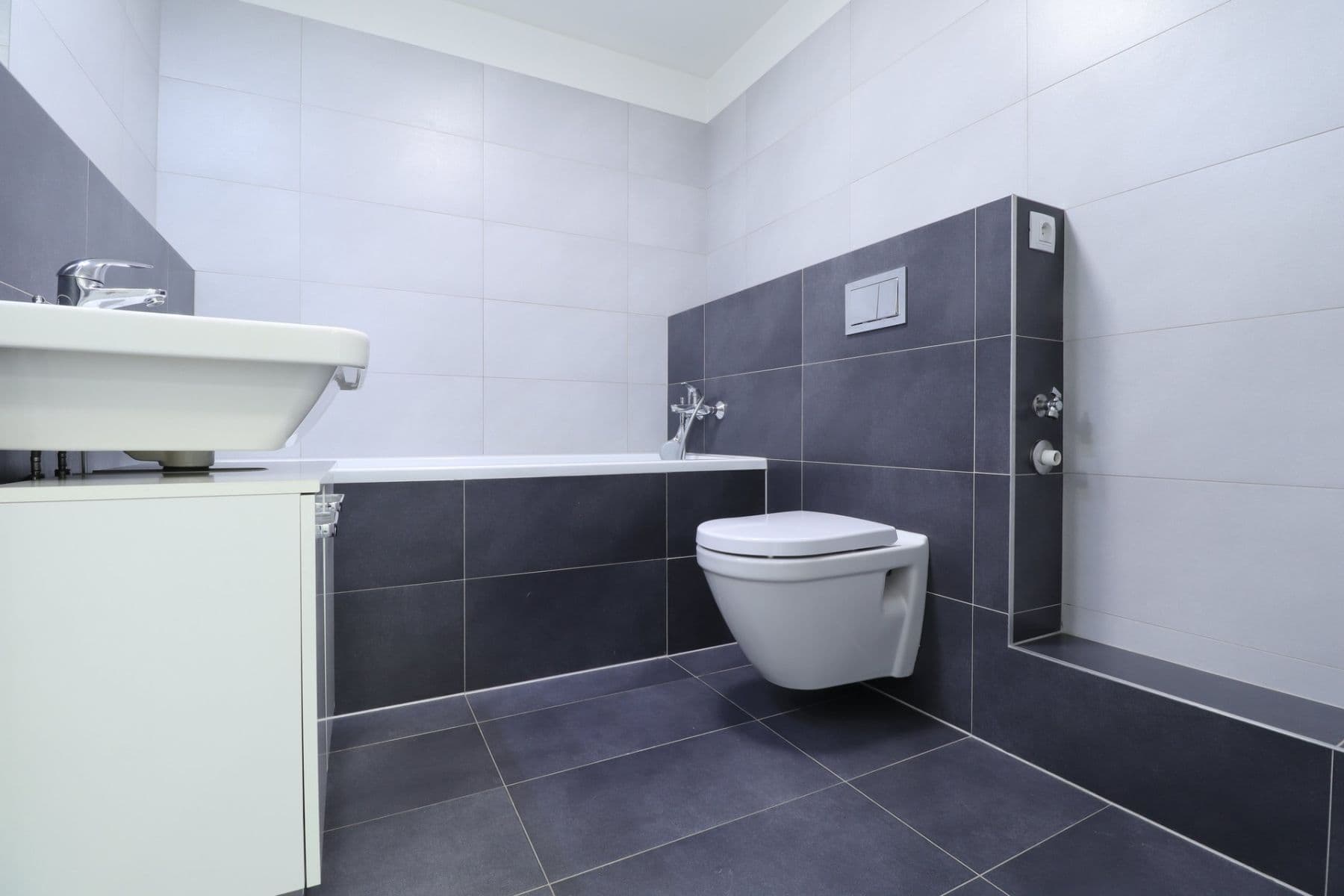 Prenájom bytu 1-izbový 34 m², Modrého, Praha, Praha Prenájom bytu 1-izbový 34 m², Modrého, Praha, Praha