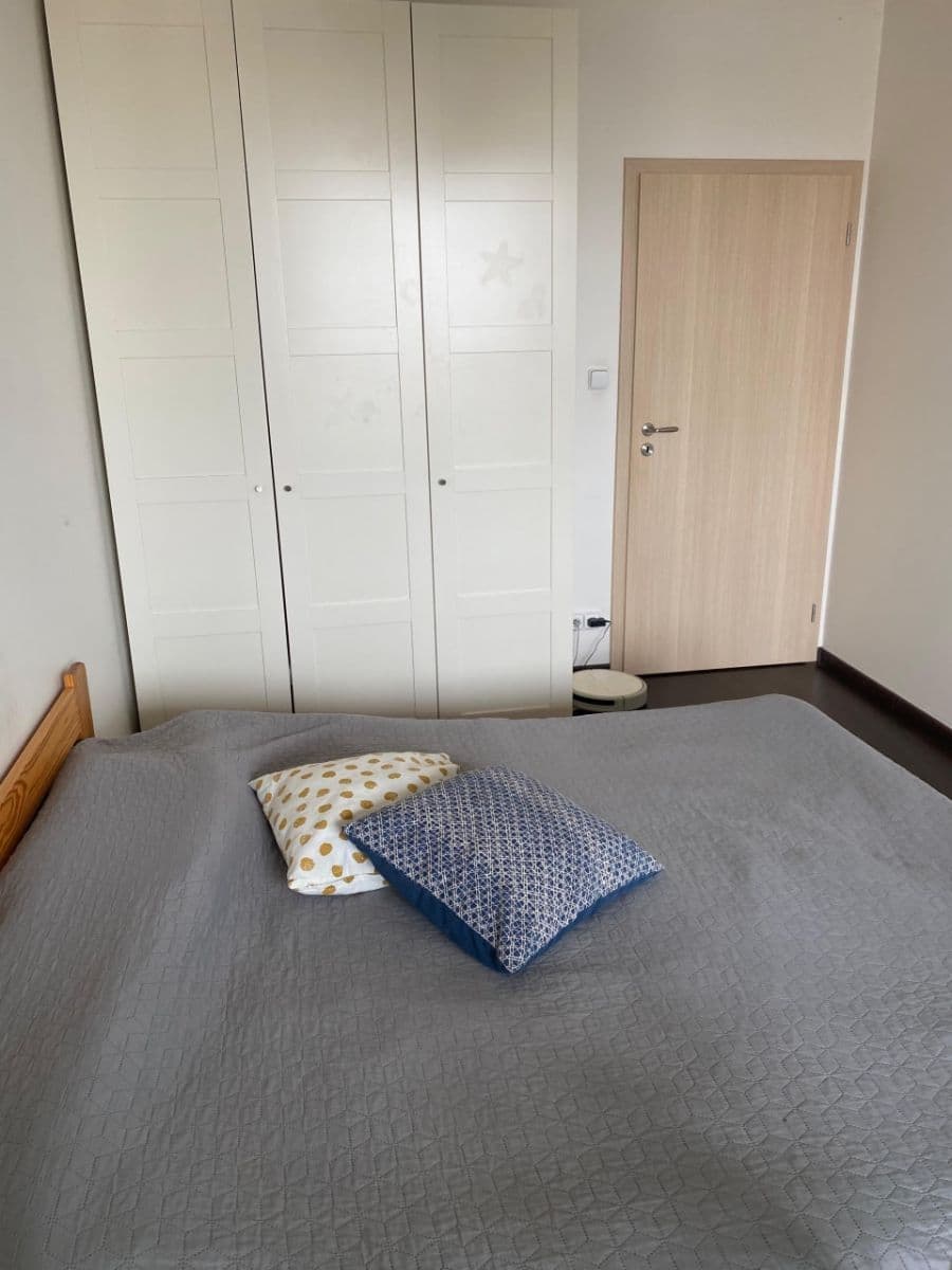 Prenájom bytu 2-izbový 48 m², Pod Harfou, Praha, Praha Prenájom bytu 2-izbový 48 m², Pod Harfou, Praha, Praha