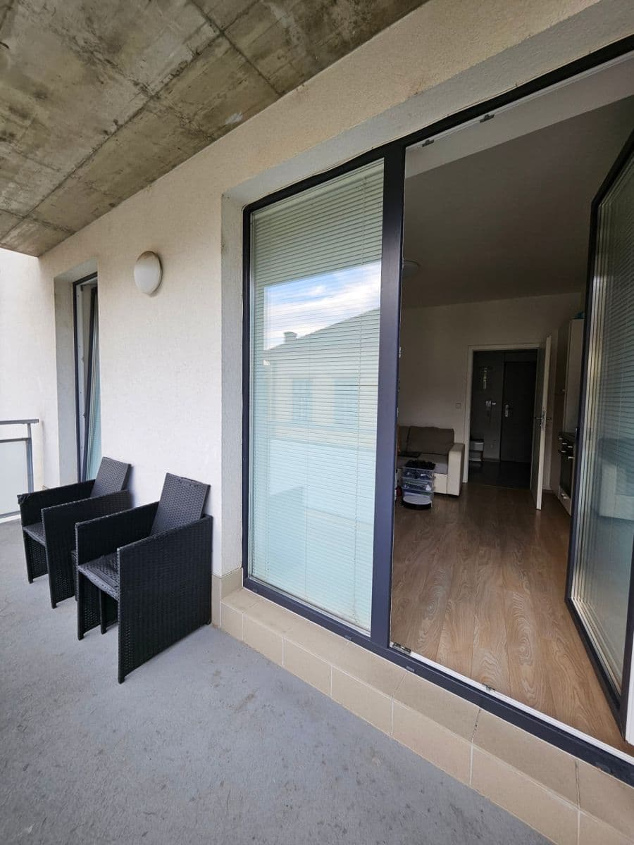 Prenájom bytu 1-izbový 35 m², Přadlácká, Brno, Jihomoravský kraj Prenájom bytu 1-izbový 35 m², Přadlácká, Brno, Jihomoravský kraj