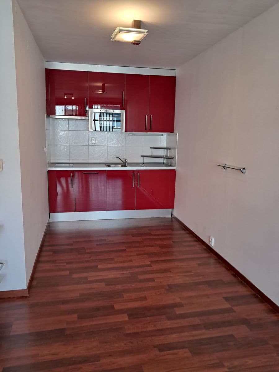 Prenájom bytu 2-izbový 44 m², Hradecká, Praha, Praha Prenájom bytu 2-izbový 44 m², Hradecká, Praha, Praha
