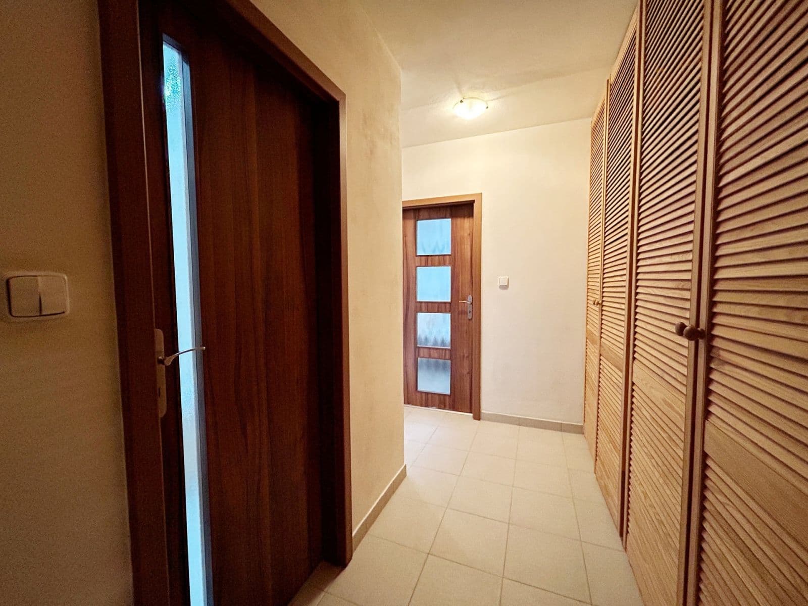 Prenájom bytu 2-izbový 44 m², Ohradní, Praha, Praha Prenájom bytu 2-izbový 44 m², Ohradní, Praha, Praha