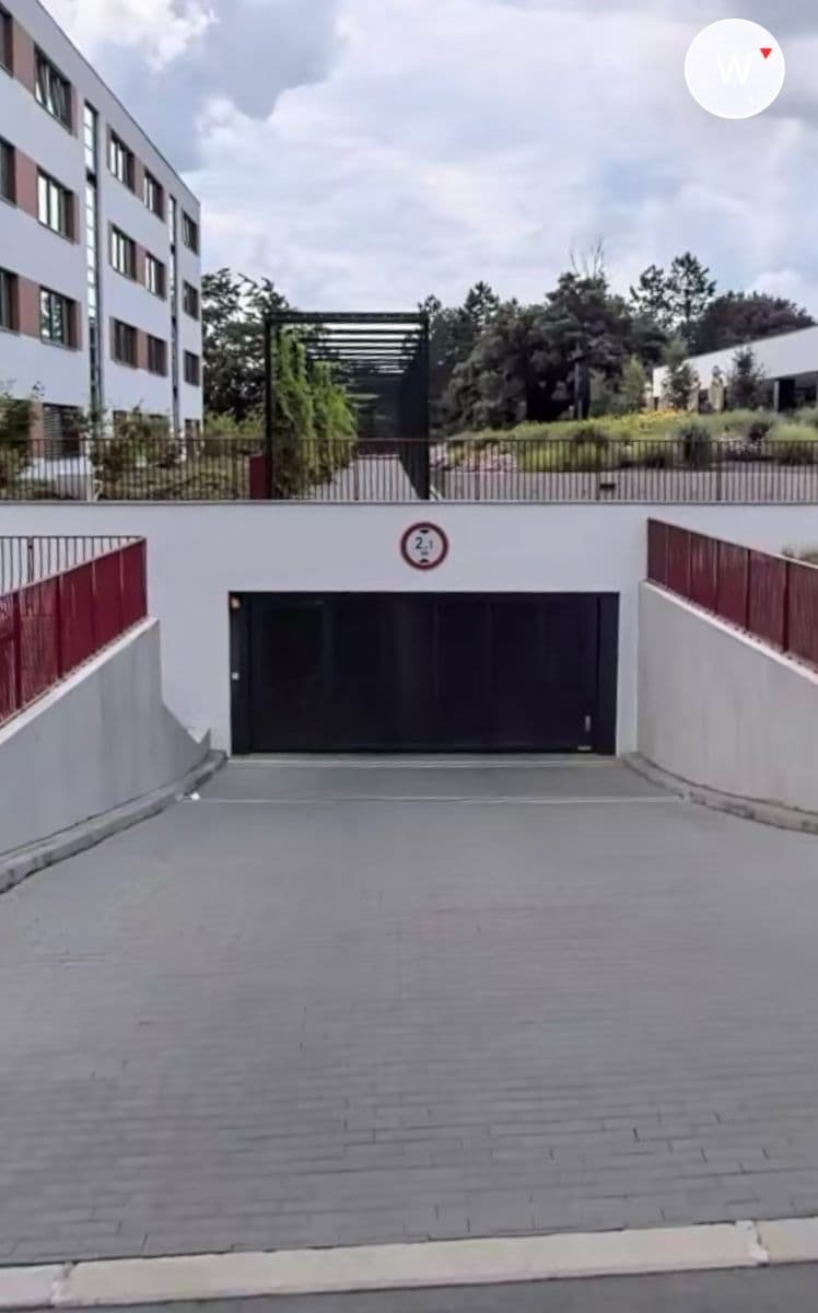 Prenájom garáže 13 m², Fillova, Brno, Jihomoravský kraj Prenájom garáže 13 m², Fillova, Brno, Jihomoravský kraj