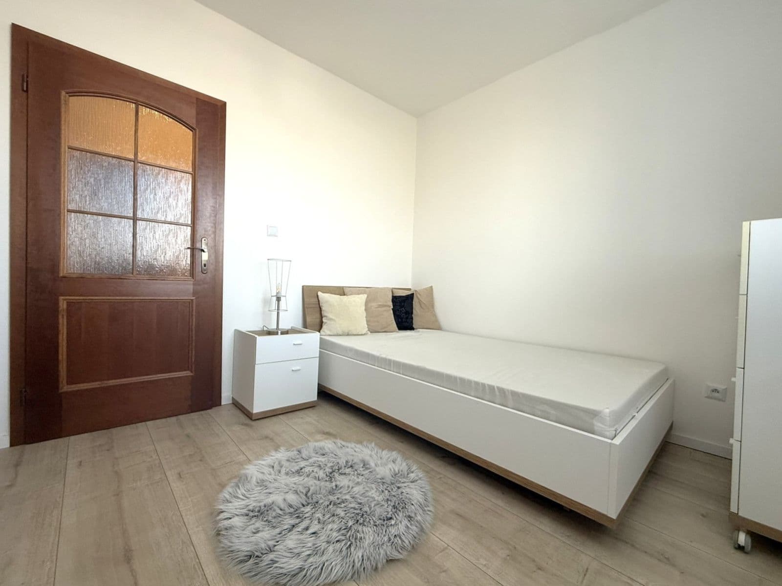 Prenájom bytu 3-izbový 68 m², Studená, Ružinov, Bratislavský kraj Prenájom bytu 3-izbový 68 m², Studená, Ružinov, Bratislavský kraj