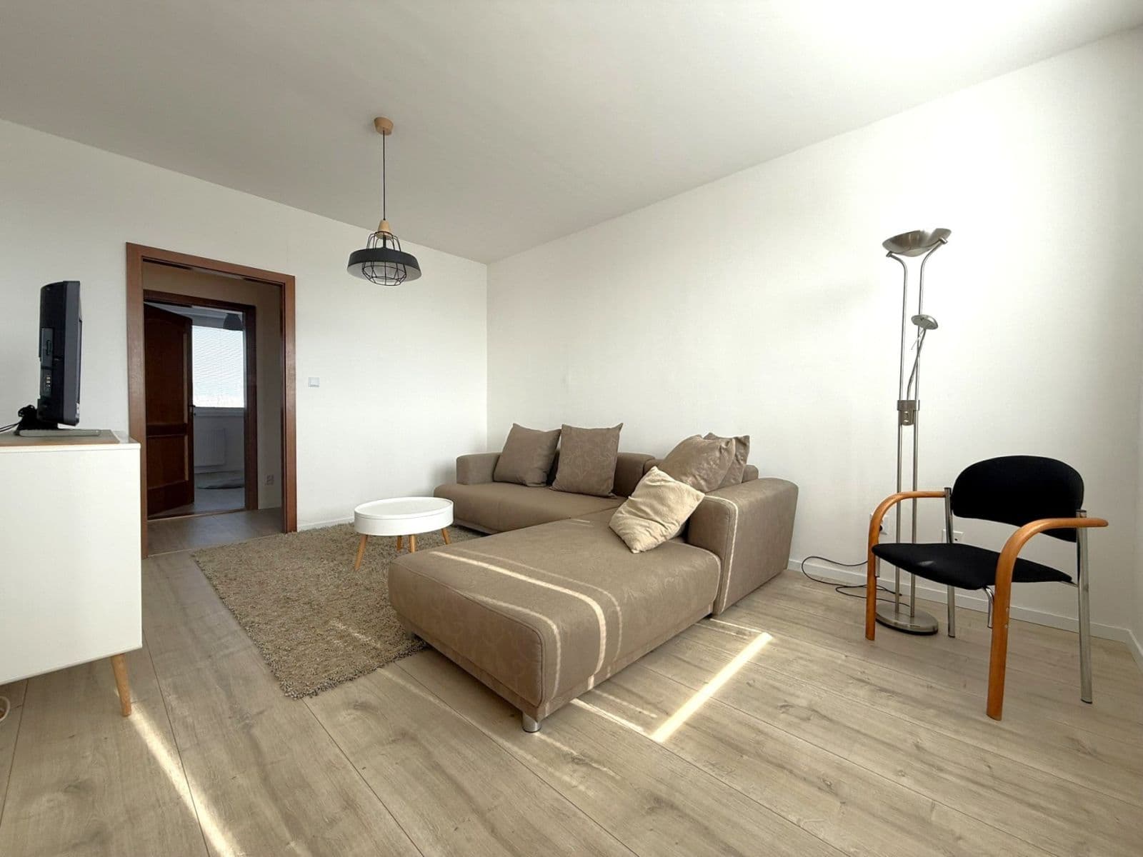 Prenájom bytu 3-izbový 68 m², Studená, Ružinov, Bratislavský kraj Prenájom bytu 3-izbový 68 m², Studená, Ružinov, Bratislavský kraj