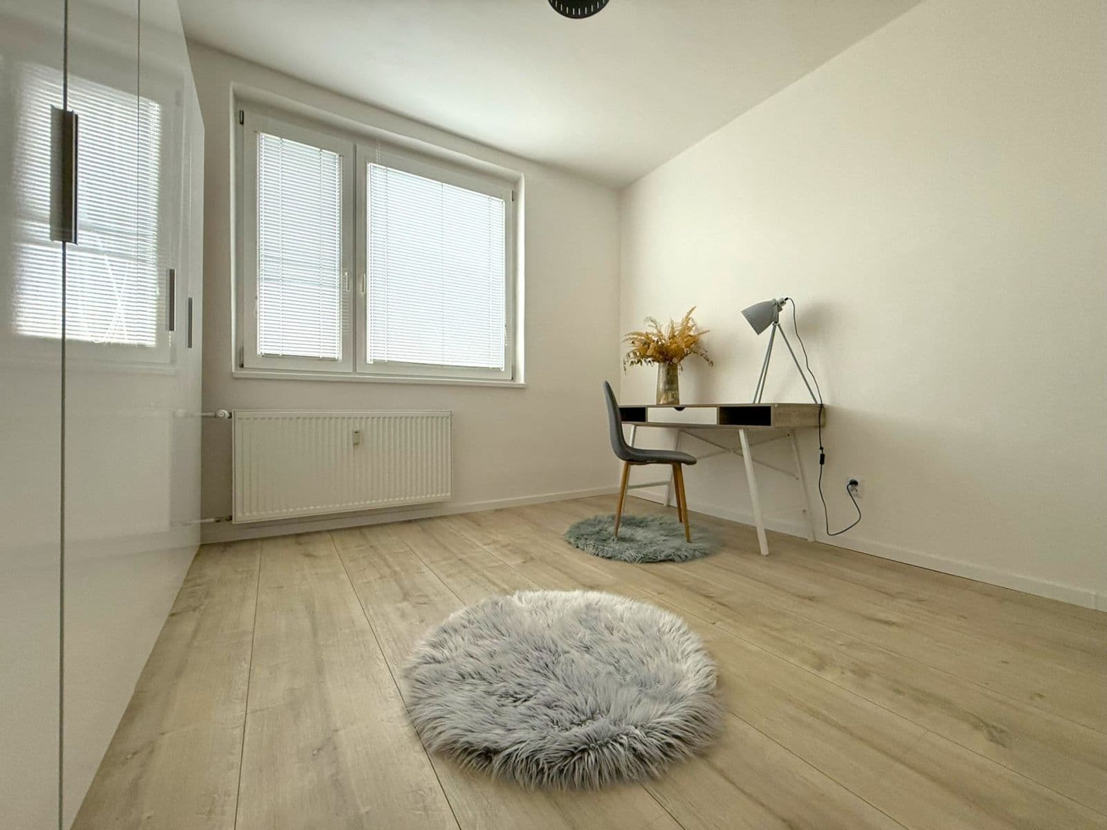 Prenájom bytu 3-izbový 68 m², Studená, Ružinov, Bratislavský kraj Prenájom bytu 3-izbový 68 m², Studená, Ružinov, Bratislavský kraj