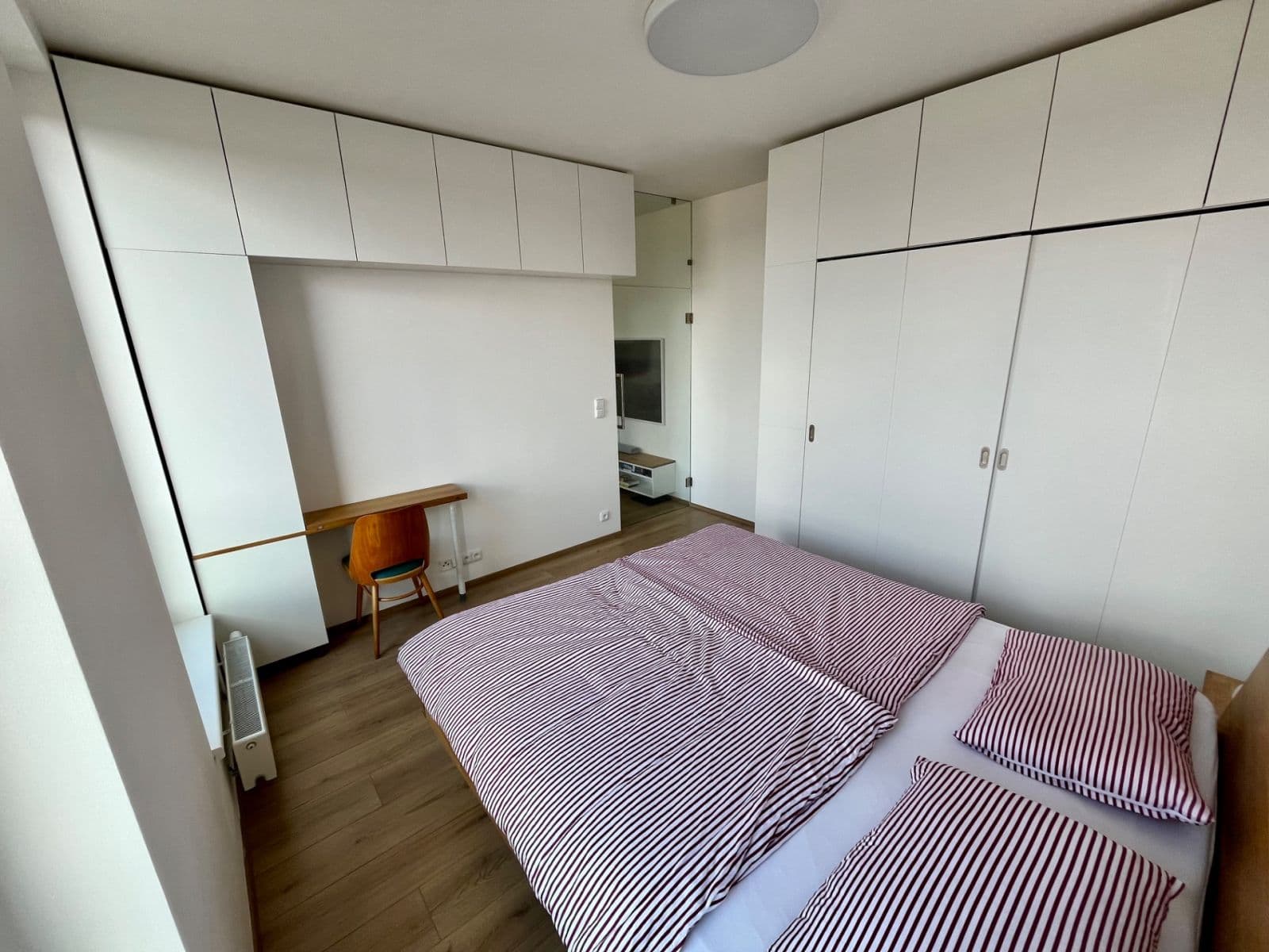Prenájom bytu 2-izbový 37 m², Třebohostická, Praha, Praha Prenájom bytu 2-izbový 37 m², Třebohostická, Praha, Praha