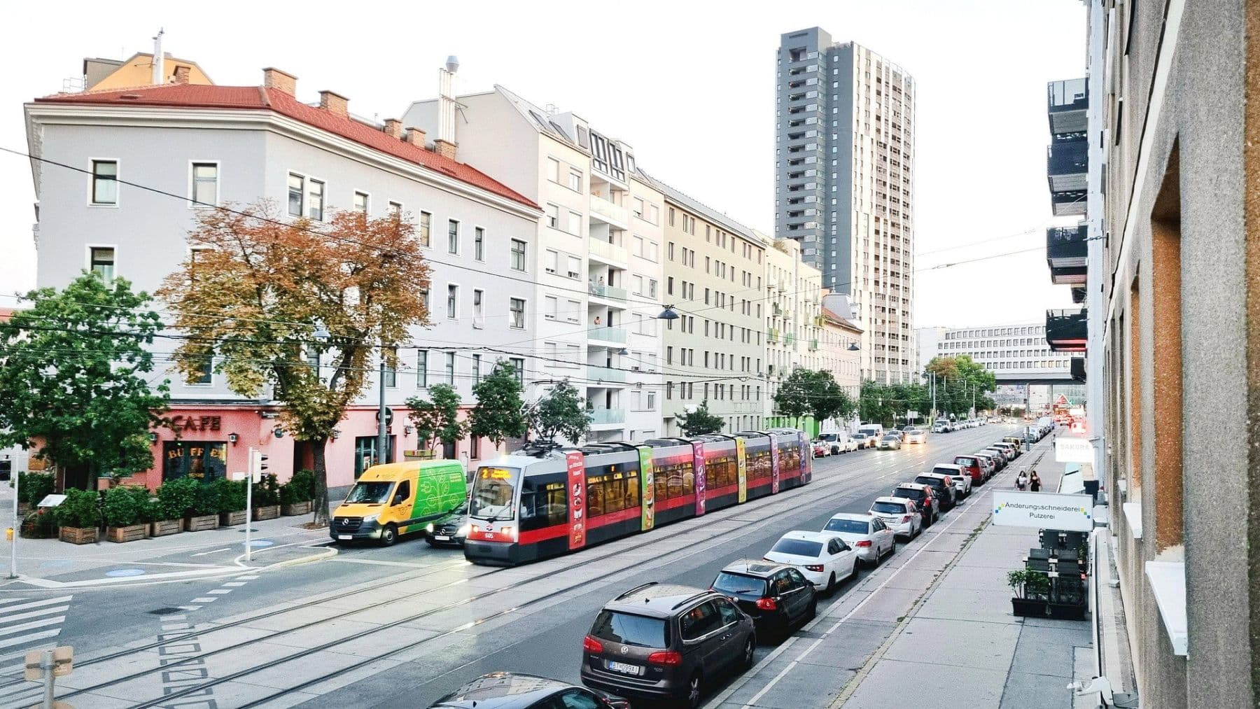 Prenájom bytu 4-izbový 80 m², Leystraße 42, Wien, Viedeň Prenájom bytu 4-izbový 80 m², Leystraße 42, Wien, Viedeň