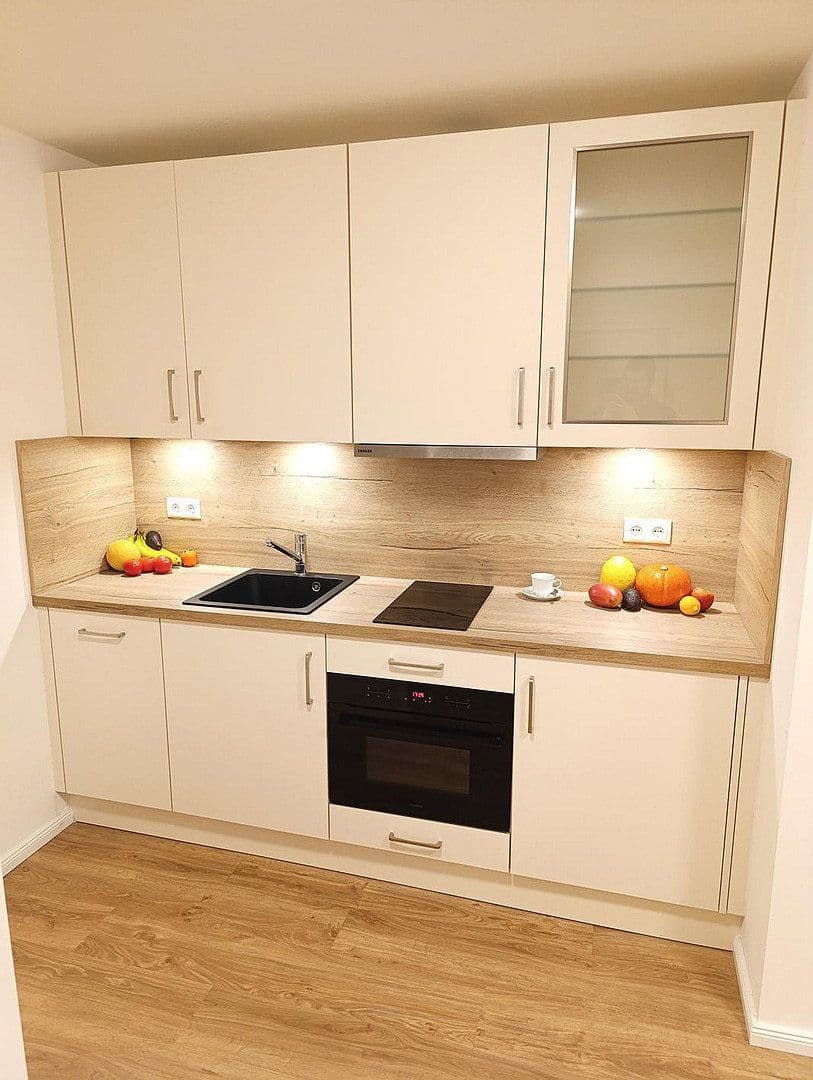 Prenájom bytu 3-izbový 59 m², Kiel, Šlezvicko-Holštajnsko Prenájom bytu 3-izbový 59 m², Kiel, Šlezvicko-Holštajnsko