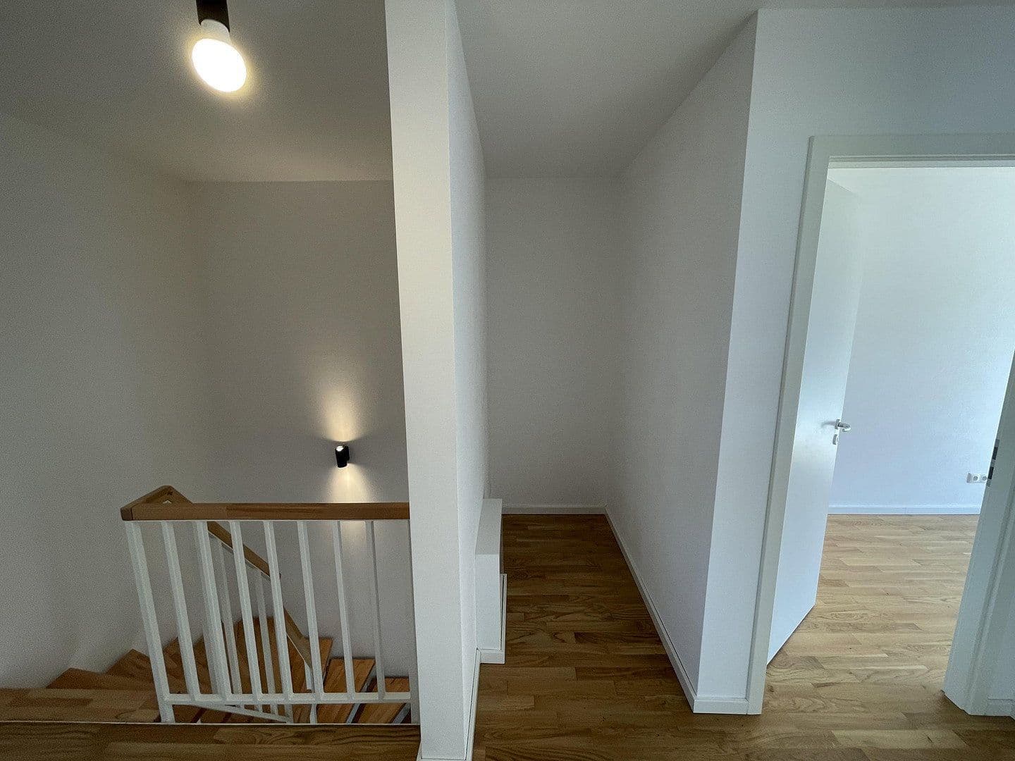 Prenájom domu 140 m², pozemek 400 m², Schöneiche bei Berlin, Brandenbursko Prenájom domu 140 m², pozemek 400 m², Schöneiche bei Berlin, Brandenbursko