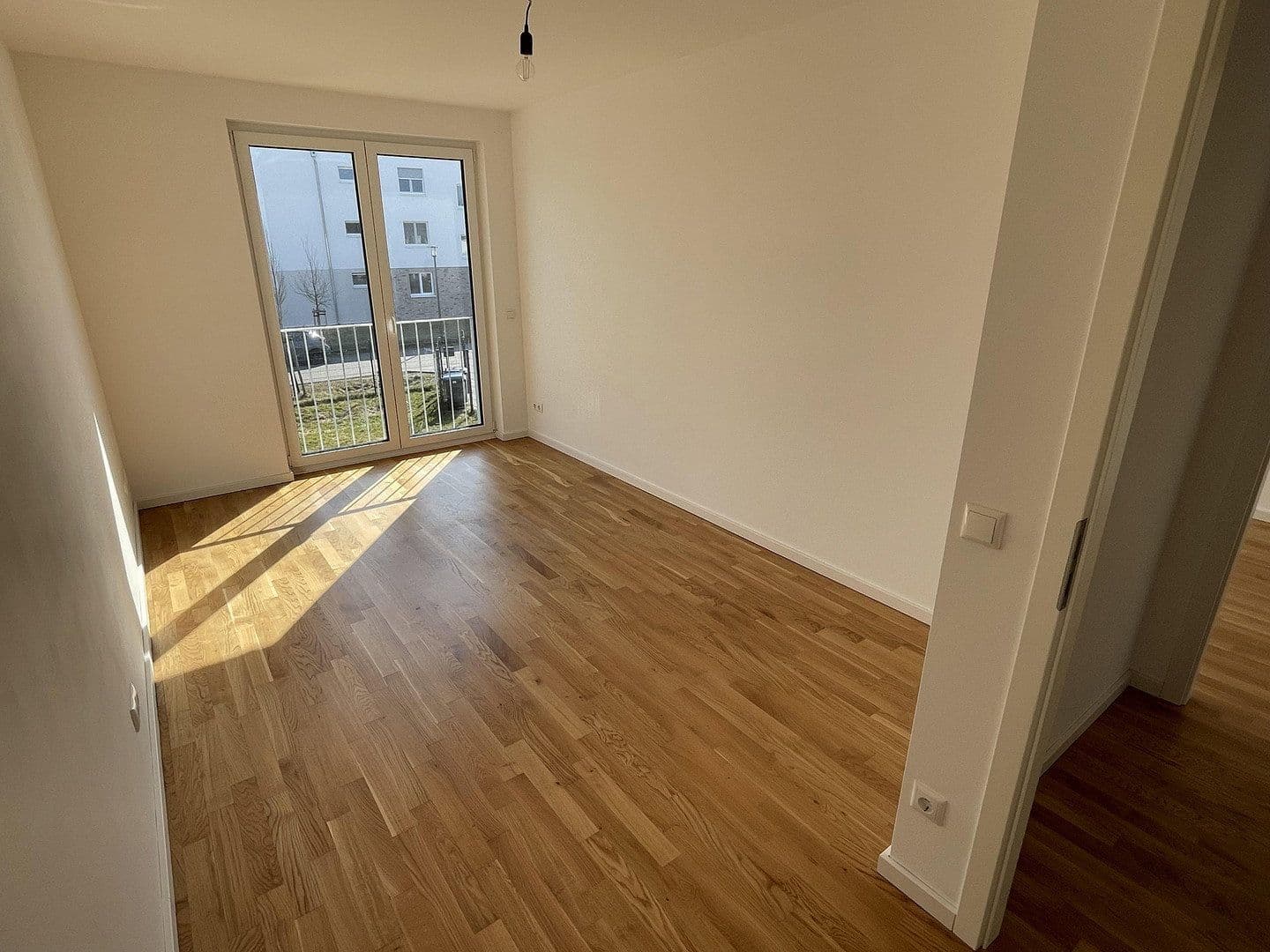 Prenájom domu 140 m², pozemek 400 m², Schöneiche bei Berlin, Brandenbursko Prenájom domu 140 m², pozemek 400 m², Schöneiche bei Berlin, Brandenbursko