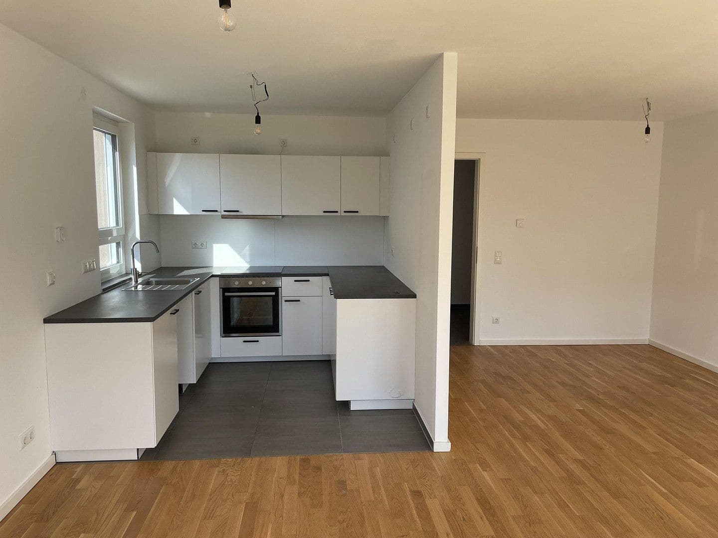 Prenájom domu 140 m², pozemek 400 m², Schöneiche bei Berlin, Brandenbursko Prenájom domu 140 m², pozemek 400 m², Schöneiche bei Berlin, Brandenbursko