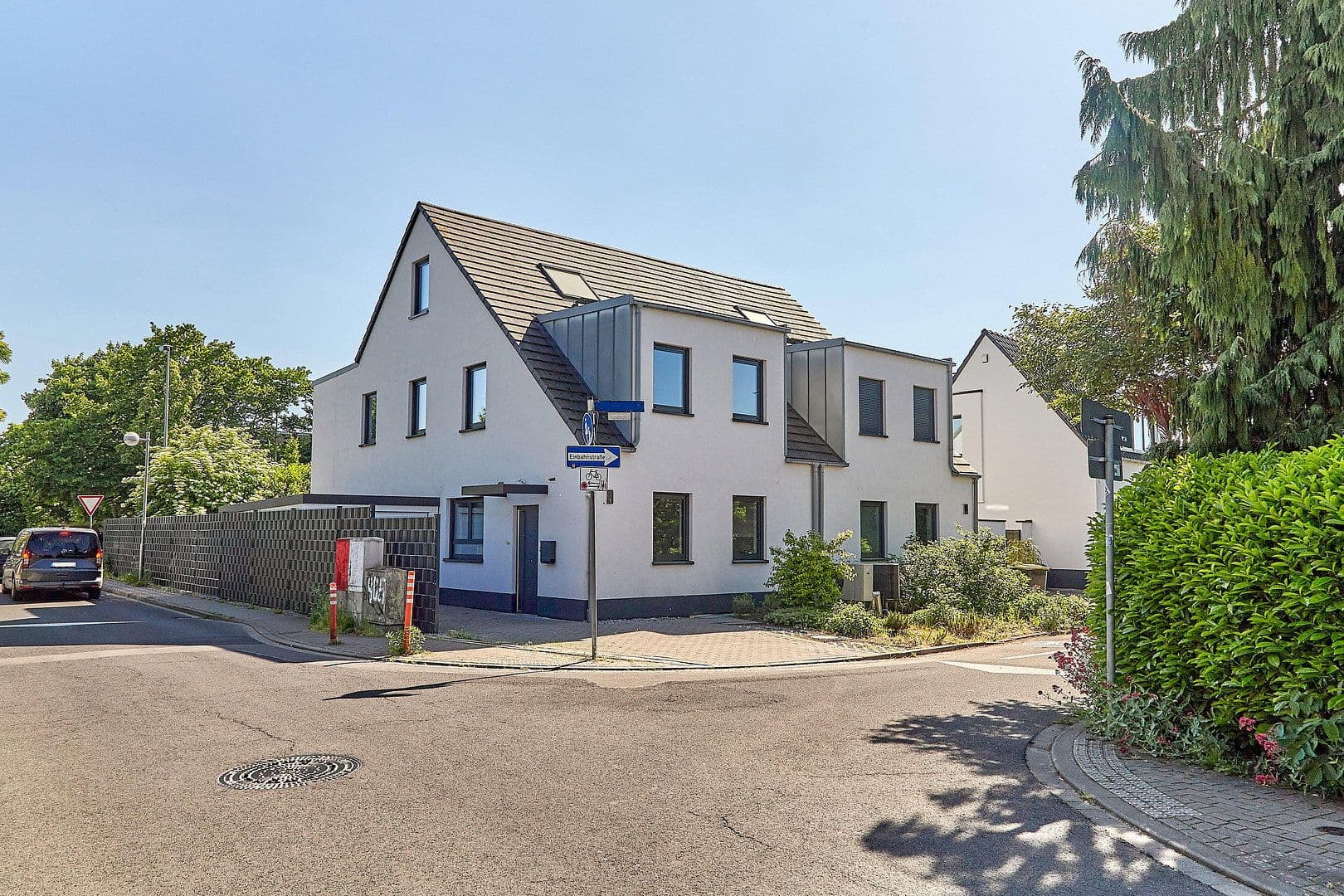 Prenájom domu 205 m², pozemek 311 m², Meerbusch, Severné Porýnie - Westfálsko Prenájom domu 205 m², pozemek 311 m², Meerbusch, Severné Porýnie - Westfálsko