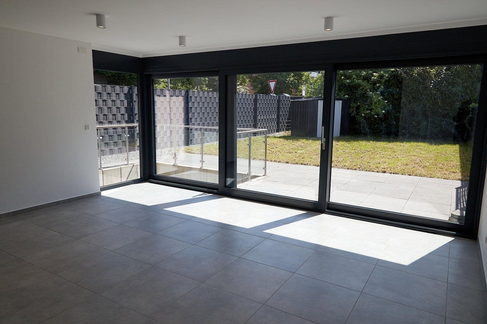 Prenájom domu 205 m², pozemek 311 m², Meerbusch, Severné Porýnie - Westfálsko Prenájom domu 205 m², pozemek 311 m², Meerbusch, Severné Porýnie - Westfálsko