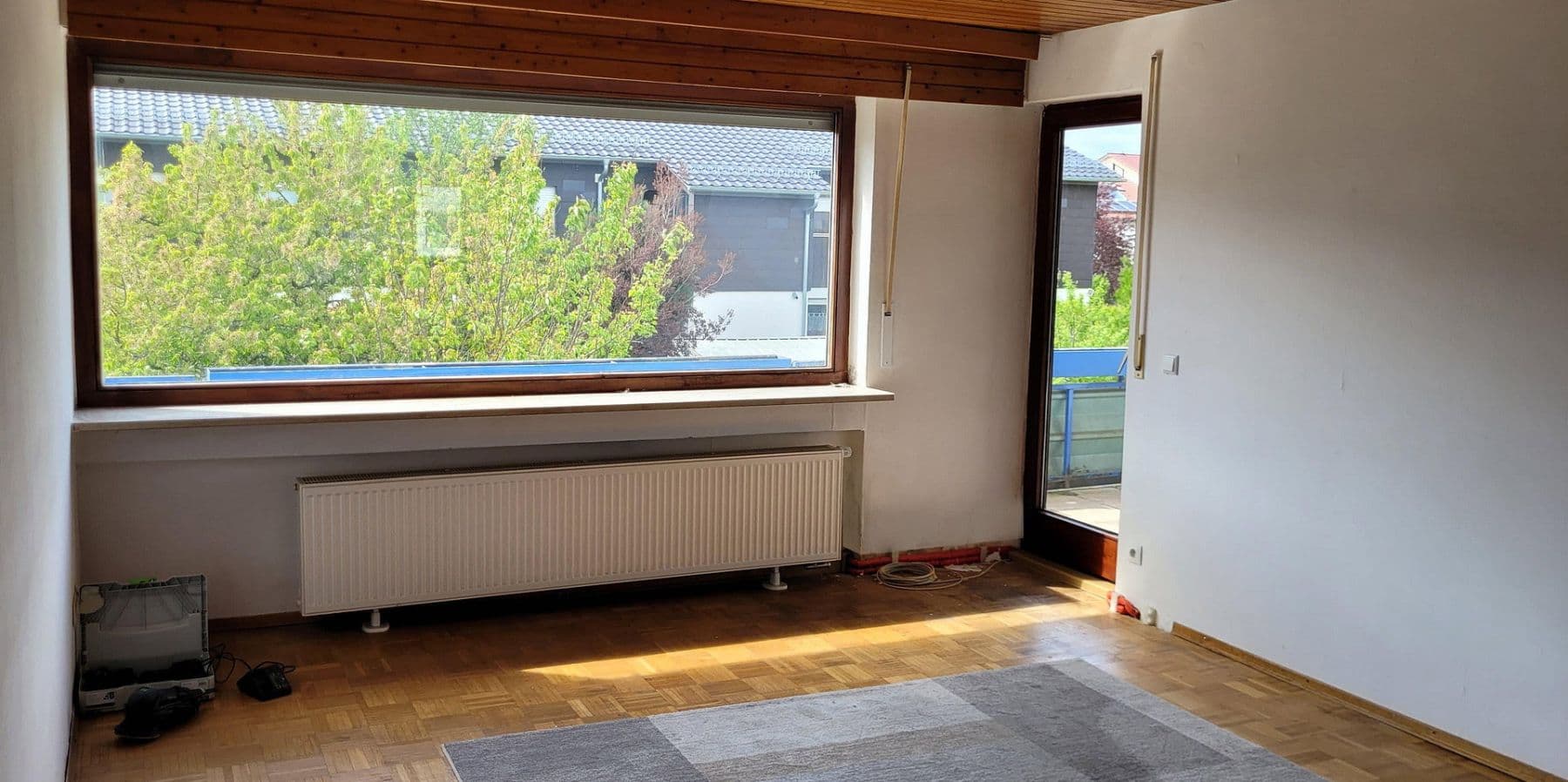 Prenájom bytu 3-izbový 74 m², Limburgstraße, Dettingen unter Teck, Bádensko-Wurttembersko Prenájom bytu 3-izbový 74 m², Limburgstraße, Dettingen unter Teck, Bádensko-Wurttembersko