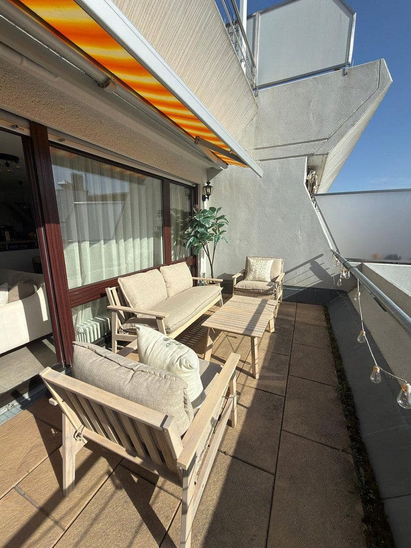 Prenájom bytu 3-izbový 74 m², Schwieberdingen, Bádensko-Wurttembersko Prenájom bytu 3-izbový 74 m², Schwieberdingen, Bádensko-Wurttembersko