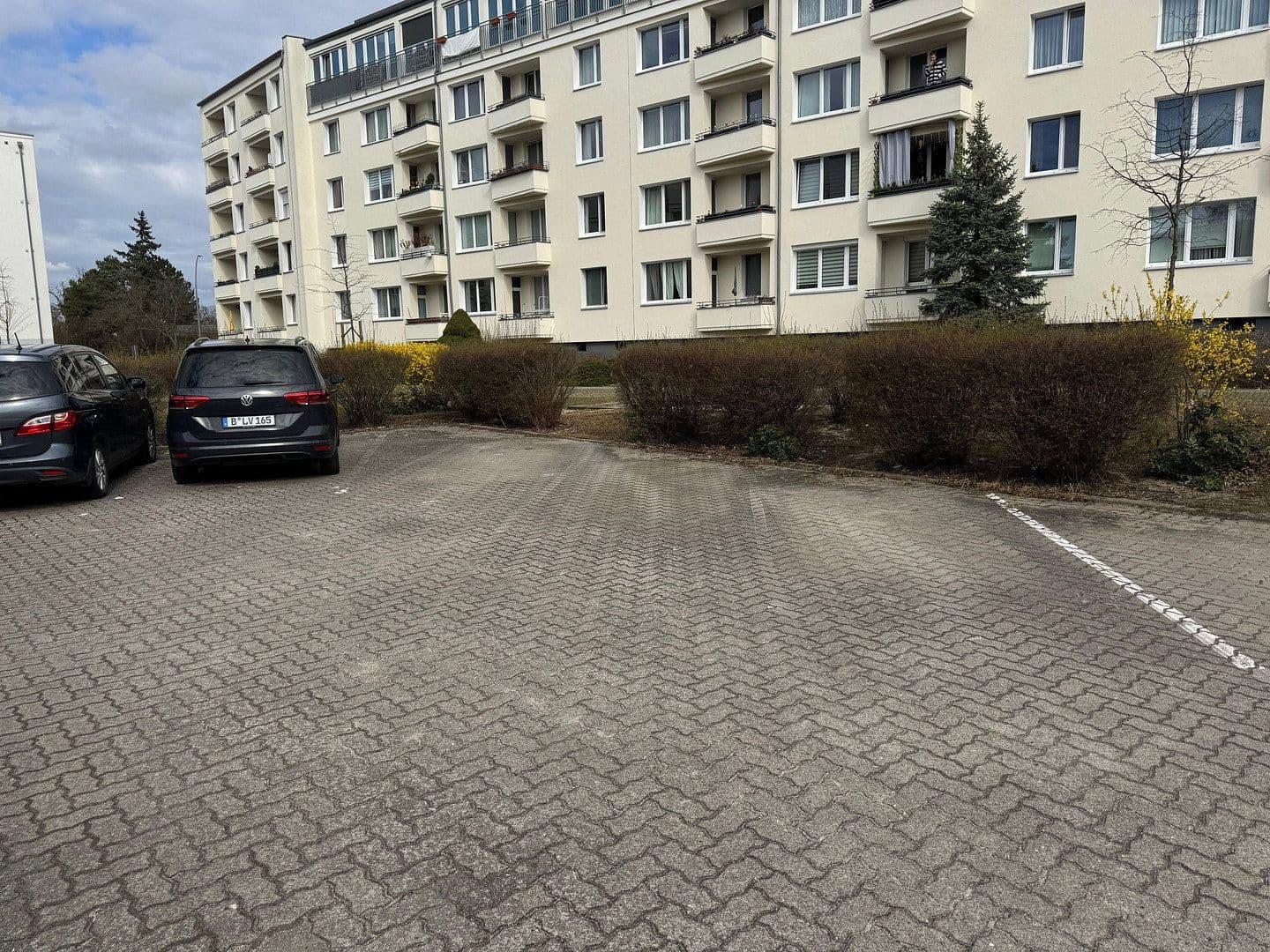 Prenájom bytu 2-izbový 50 m², Gotha-Allee 36, Berlin, Berlín Prenájom bytu 2-izbový 50 m², Gotha-Allee 36, Berlin, Berlín