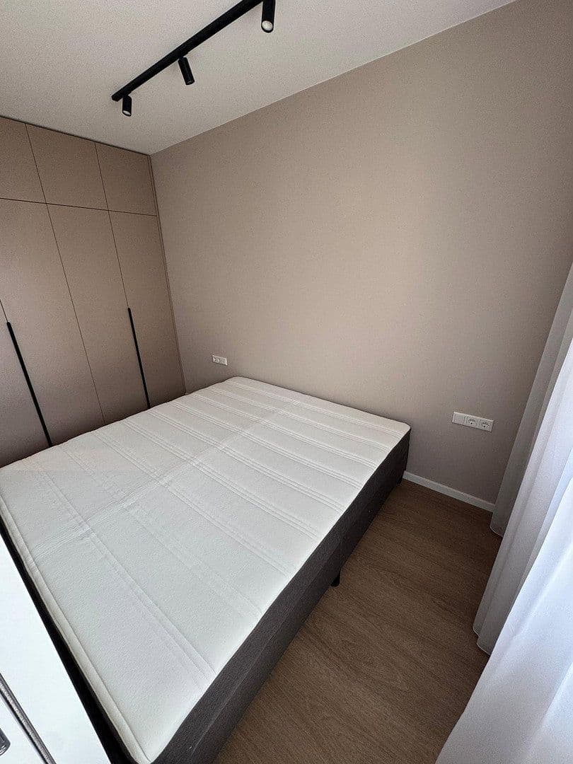 Prenájom bytu 2-izbový 50 m², Gotha-Allee 36, Berlin, Berlín Prenájom bytu 2-izbový 50 m², Gotha-Allee 36, Berlin, Berlín