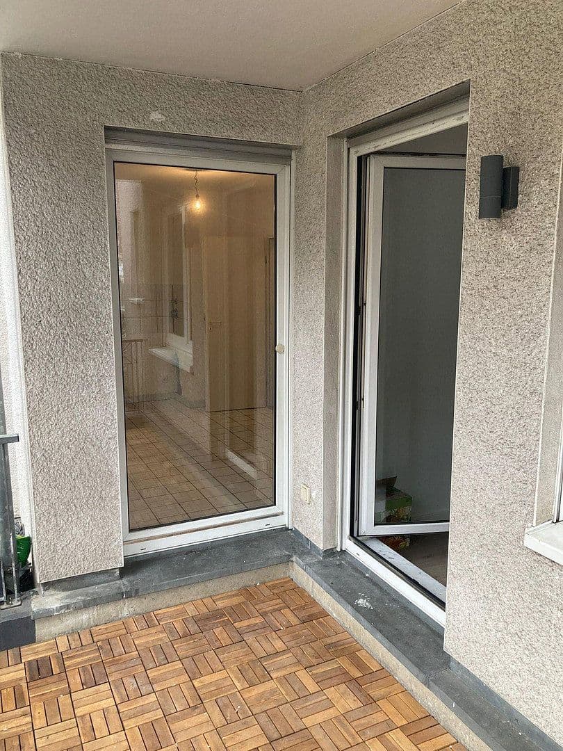 Prenájom bytu 4-izbový 102 m², Markusstr. 9, Niederkassel, Severné Porýnie - Westfálsko Prenájom bytu 4-izbový 102 m², Markusstr. 9, Niederkassel, Severné Porýnie - Westfálsko