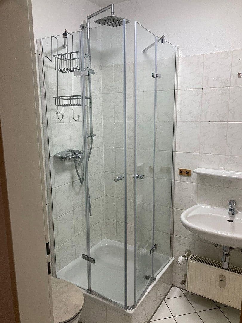 Prenájom bytu 4-izbový 102 m², Markusstr. 9, Niederkassel, Severné Porýnie - Westfálsko Prenájom bytu 4-izbový 102 m², Markusstr. 9, Niederkassel, Severné Porýnie - Westfálsko