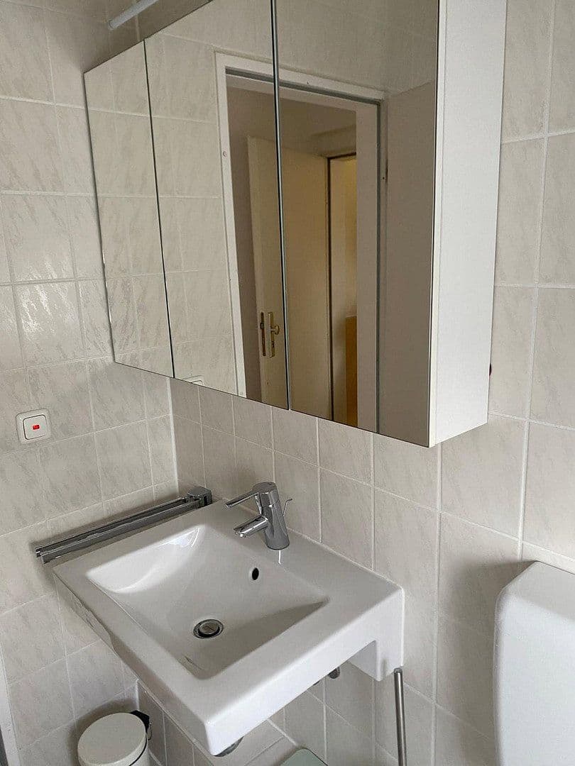 Prenájom bytu 2-izbový 35 m², Kirchgasse 51, Wiesbaden, Hesensko Prenájom bytu 2-izbový 35 m², Kirchgasse 51, Wiesbaden, Hesensko