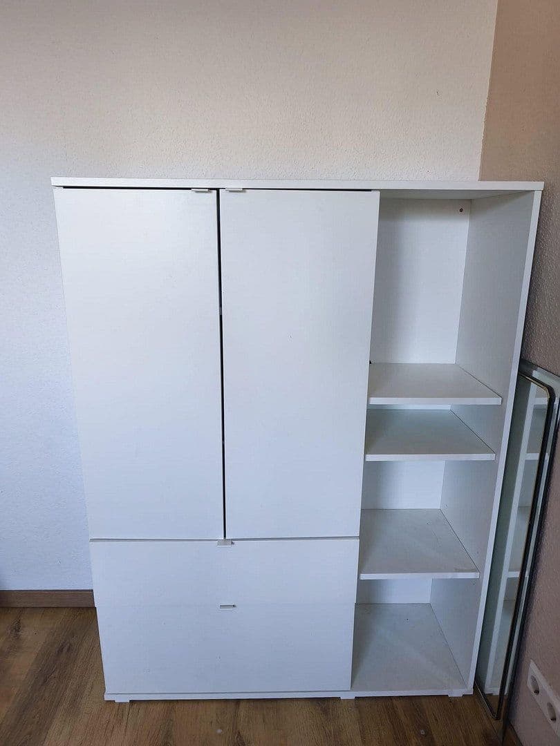 Prenájom bytu 4-izbový 98 m², Im Winkel 3, Göttingen, Dolné Sasko Prenájom bytu 4-izbový 98 m², Im Winkel 3, Göttingen, Dolné Sasko