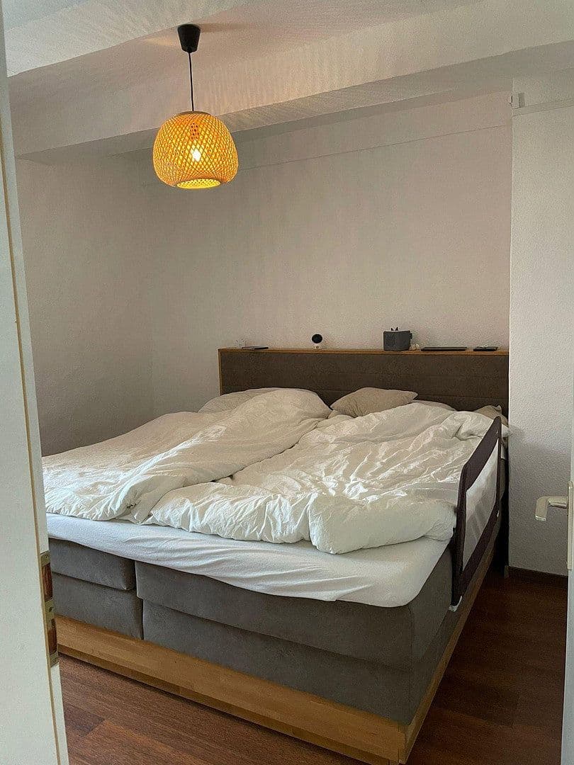 Prenájom bytu 4-izbový 98 m², Im Winkel 3, Göttingen, Dolné Sasko Prenájom bytu 4-izbový 98 m², Im Winkel 3, Göttingen, Dolné Sasko