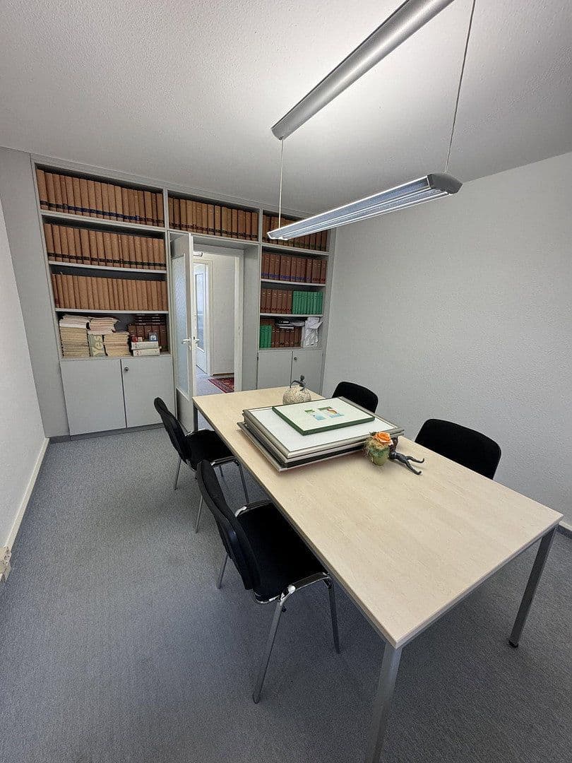 Prenájom kancelárie 114 m², Beethovenstraße, Villingen-Schwenningen, Bádensko-Wurttembersko Prenájom kancelárie 114 m², Beethovenstraße, Villingen-Schwenningen, Bádensko-Wurttembersko