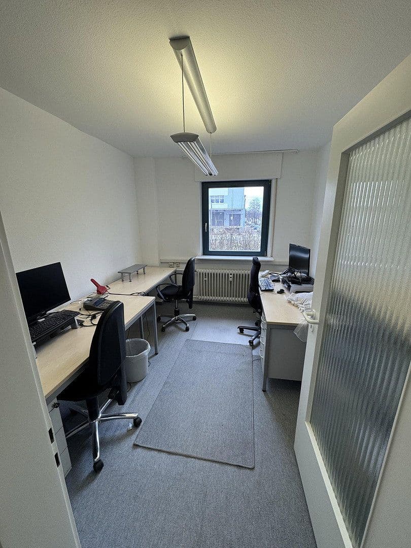 Prenájom kancelárie 114 m², Beethovenstraße, Villingen-Schwenningen, Bádensko-Wurttembersko Prenájom kancelárie 114 m², Beethovenstraße, Villingen-Schwenningen, Bádensko-Wurttembersko