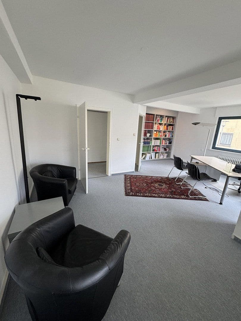Prenájom kancelárie 114 m², Beethovenstraße, Villingen-Schwenningen, Bádensko-Wurttembersko Prenájom kancelárie 114 m², Beethovenstraße, Villingen-Schwenningen, Bádensko-Wurttembersko