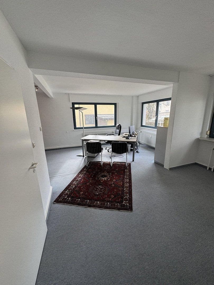 Prenájom kancelárie 114 m², Beethovenstraße, Villingen-Schwenningen, Bádensko-Wurttembersko Prenájom kancelárie 114 m², Beethovenstraße, Villingen-Schwenningen, Bádensko-Wurttembersko