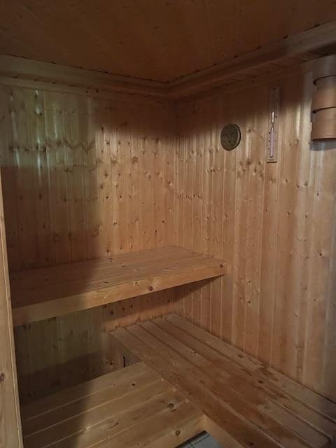 Prenájom bytu 2-izbový 70 m², Friedenstraße 22A, Wiesbaden, Hesensko Prenájom bytu 2-izbový 70 m², Friedenstraße 22A, Wiesbaden, Hesensko