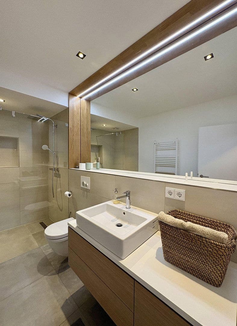 Predaj domu 250 m², pozemek 852 m², Berlin, Berlín Predaj domu 250 m², pozemek 852 m², Berlin, Berlín