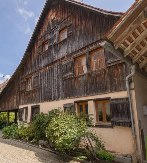 Predaj pozemku 820.000 m², Salem, Bádensko-Wurttembersko Predaj pozemku 820.000 m², Salem, Bádensko-Wurttembersko