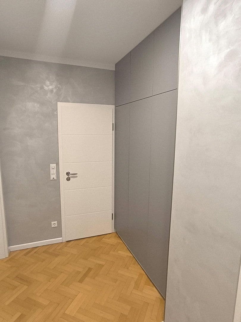 Predaj bytu 3-izbový 95 m², Saarbrücken, Sársko Predaj bytu 3-izbový 95 m², Saarbrücken, Sársko