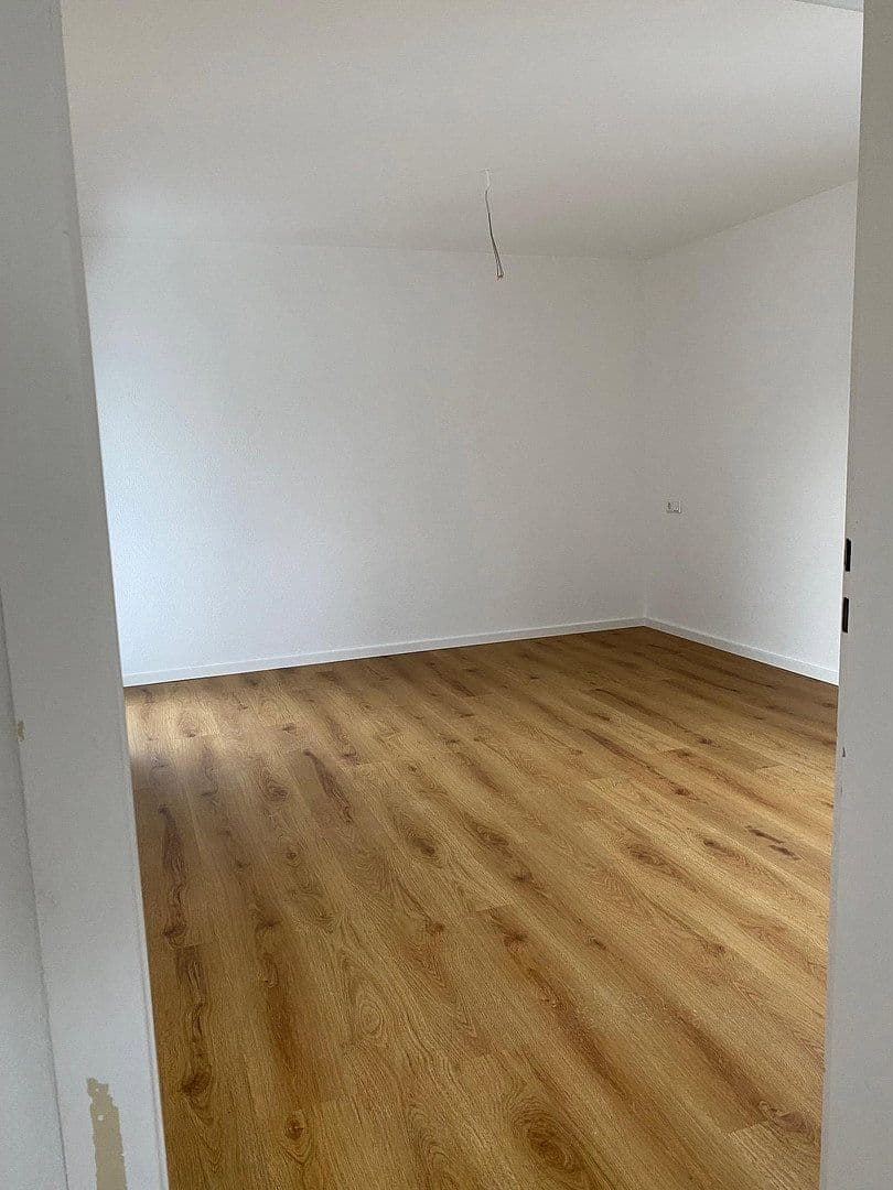Predaj bytu 3-izbový 72 m², Talstr.43, Leutenbach, Bádensko-Wurttembersko Predaj bytu 3-izbový 72 m², Talstr.43, Leutenbach, Bádensko-Wurttembersko