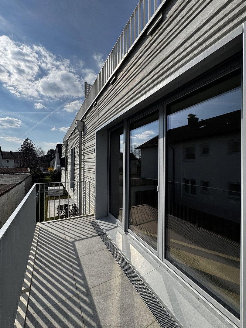 Prenájom bytu 2-izbový 56 m², München, Bavorsko Prenájom bytu 2-izbový 56 m², München, Bavorsko